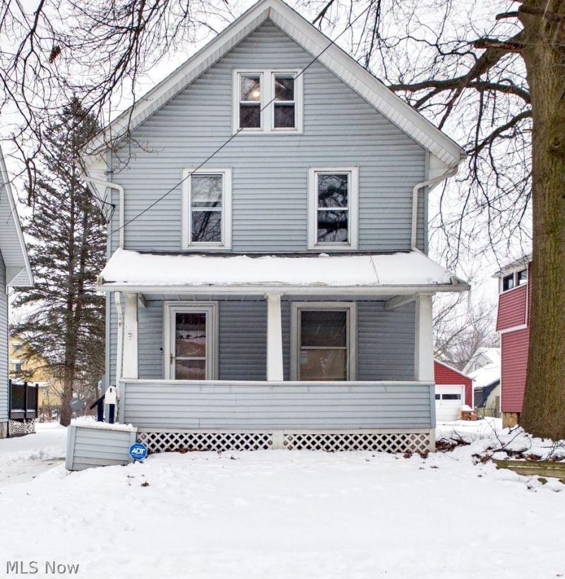 2209 26th Street Sw, Akron, OH 44314 Main Photo