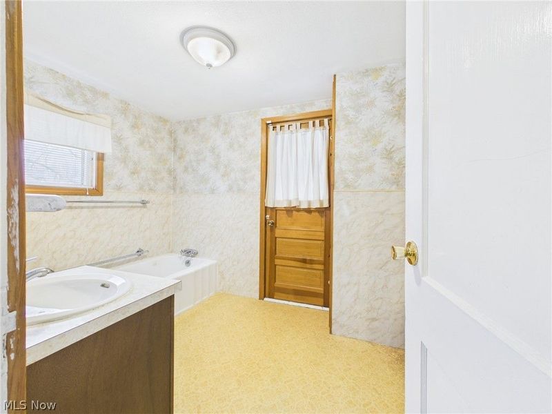 2209 26th Street SW, Akron, OH 44314 Photo 30