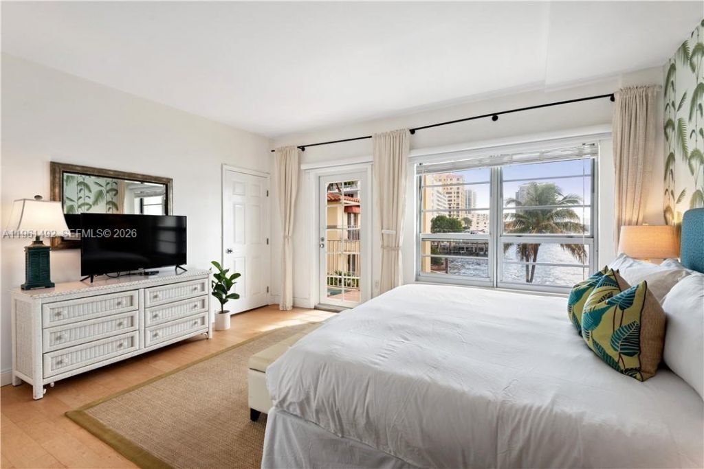 341 N Birch Rd , Unit 209, Fort Lauderdale, FL 33304 Photo