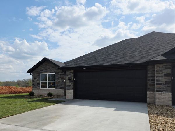840 E Crystal Avenue, Nixa, MO 65714