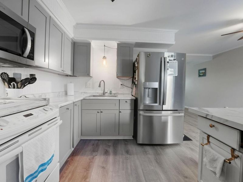 2343 Hardesty Court, Unit K4, Columbus, OH 43204 Photo 5