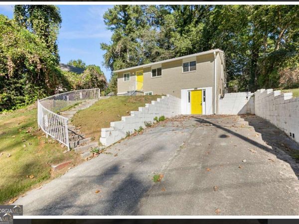 477 Fairlane Circle NW, Atlanta, GA 30331