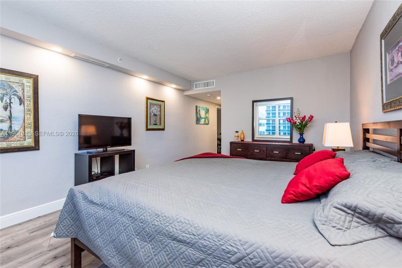 2501 S Ocean Dr, Unit 1617, Hollywood, FL 33019 Photo