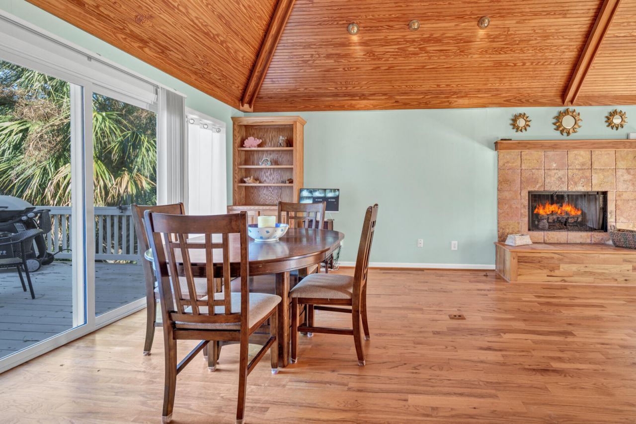 55 Rice Lane Photo 11