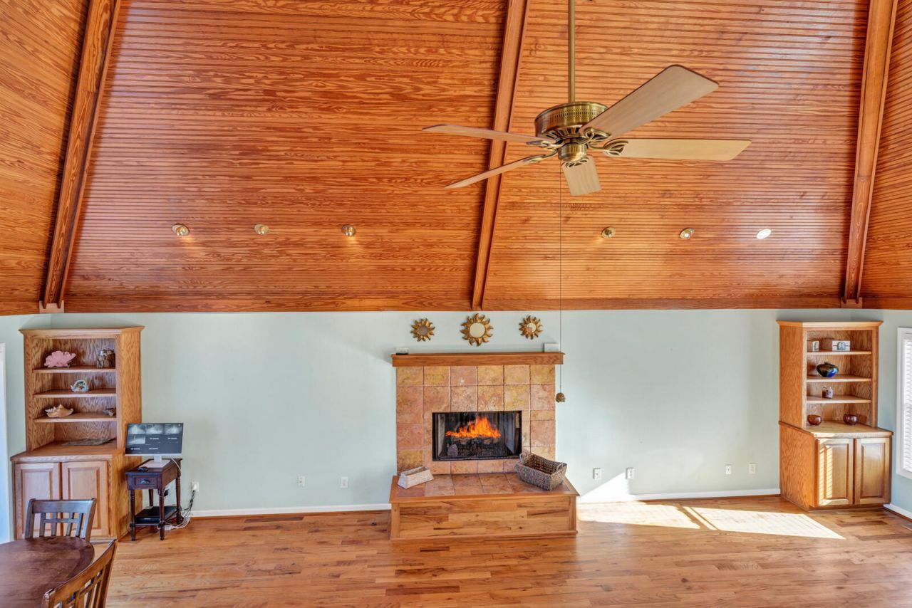 55 Rice Lane Photo 32