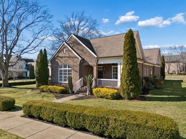 2525 Upper Hollow Rd, Thompsons Station, TN 37179