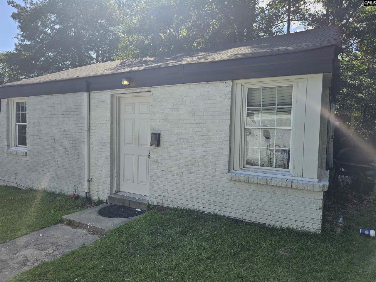 340 South Bull Street Photo 4