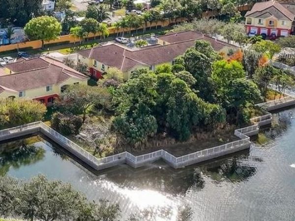 61 SE Palermo Court, Unit 204, Stuart, FL 34994