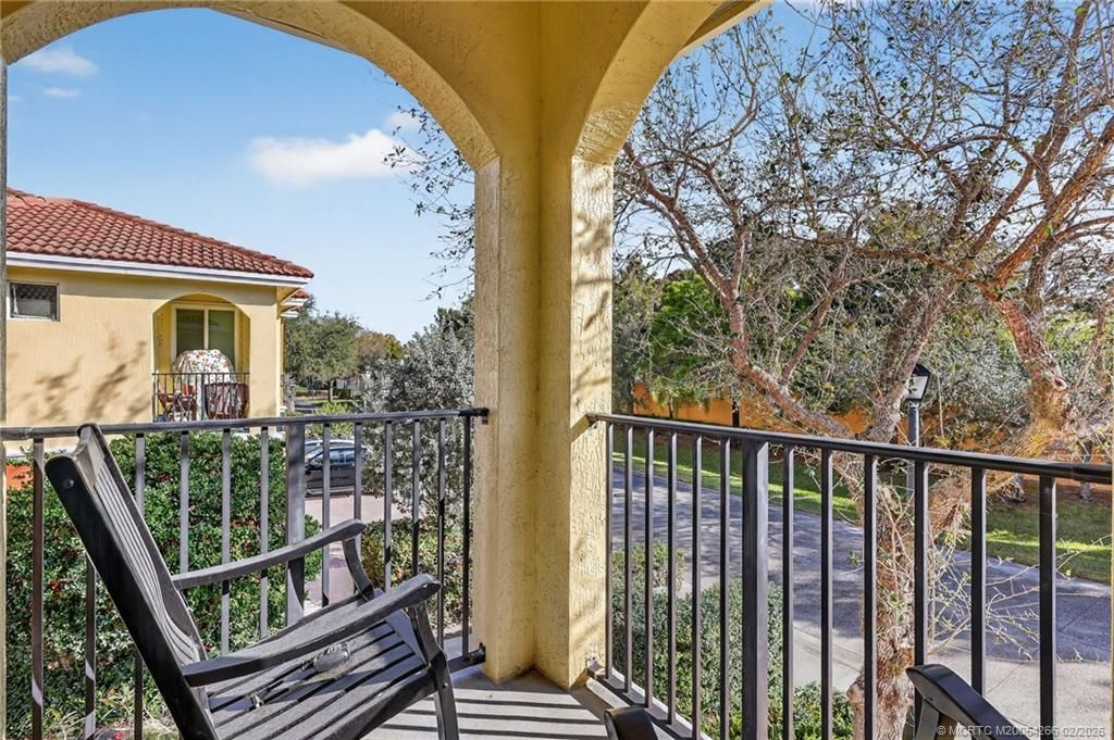 61 SE Palermo Court, Unit 204, Stuart, FL 34994 Photo