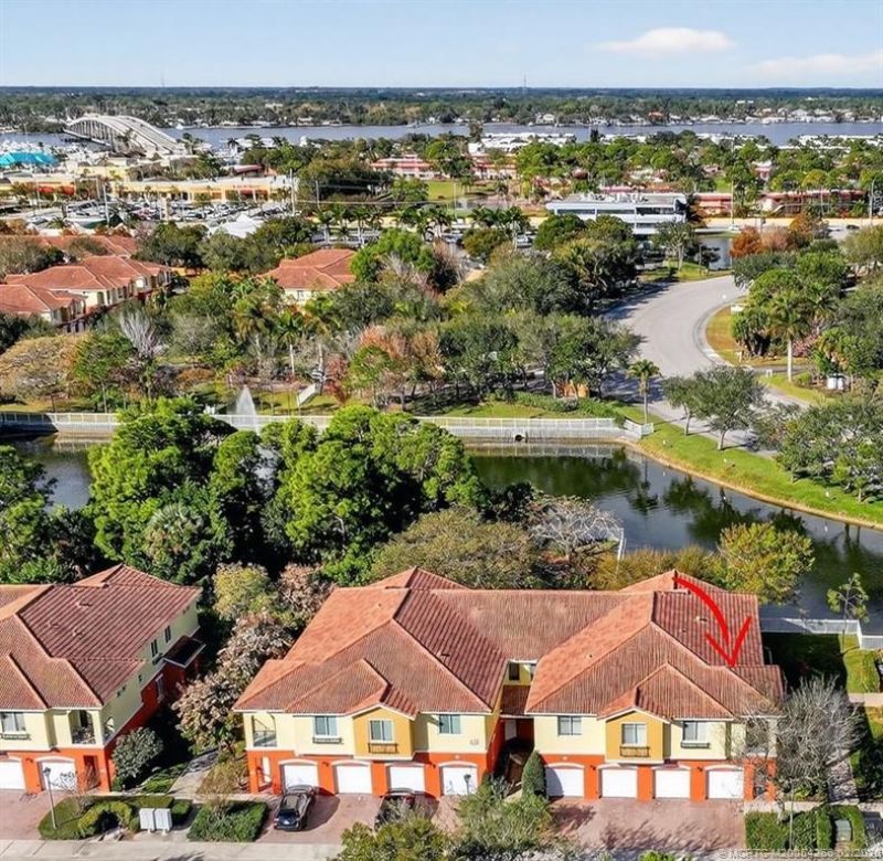 61 SE Palermo Court, Unit 204, Stuart, FL 34994 Photo