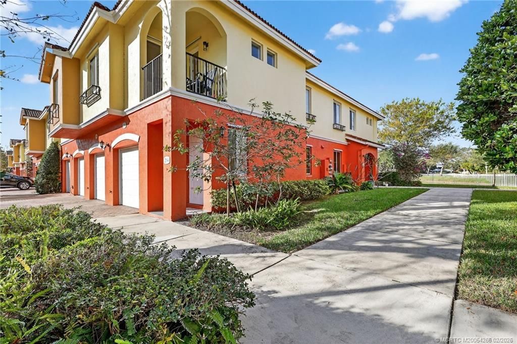 61 SE Palermo Court, Unit 204, Stuart, FL 34994 Photo