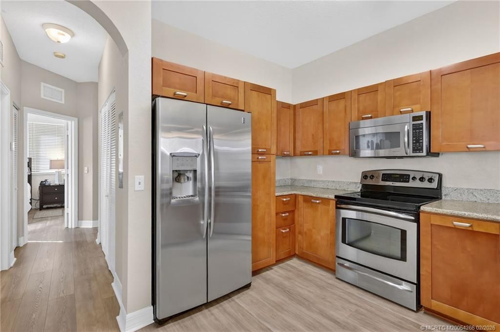 61 SE Palermo Court, Unit 204, Stuart, FL 34994 Photo