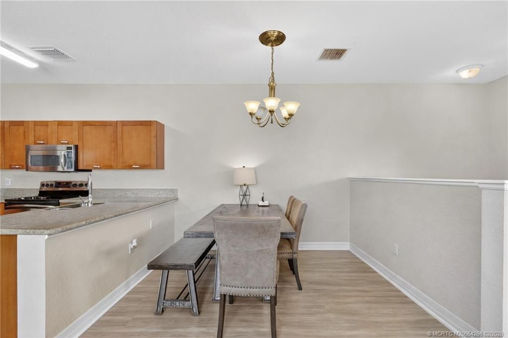 61 SE Palermo Court, Unit 204, Stuart, FL 34994 Photo