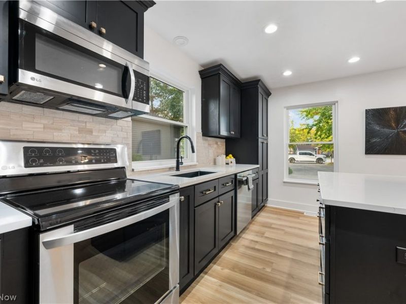 20121 Driftwood Court, Strongsville, OH 44149 Photo 9