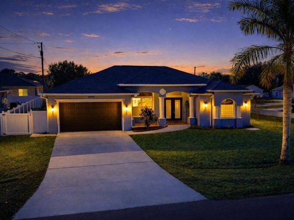 1999 SW Gourmet Street SW, Port St. Lucie, FL 34953