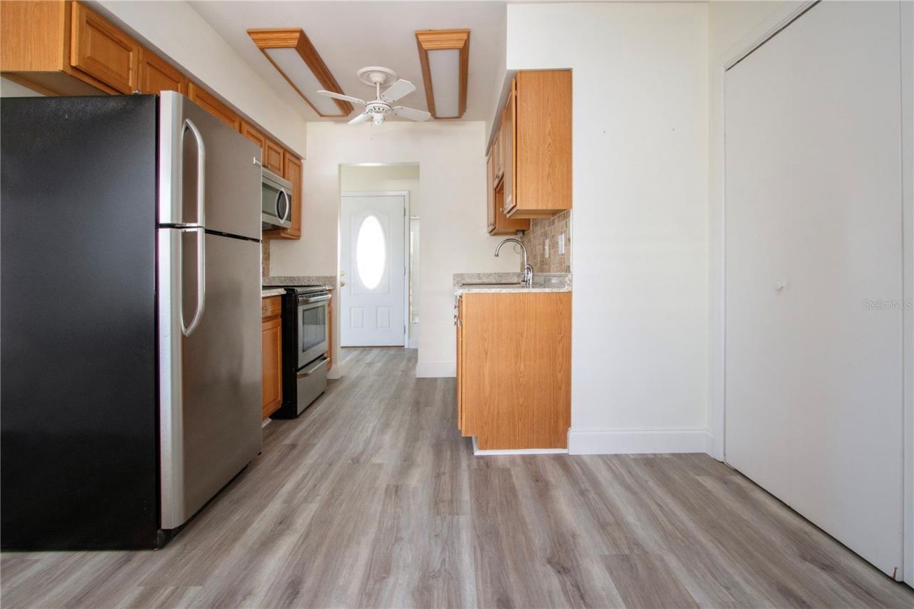 3807 Joyce Drive, Bradenton, FL 34208 Photo