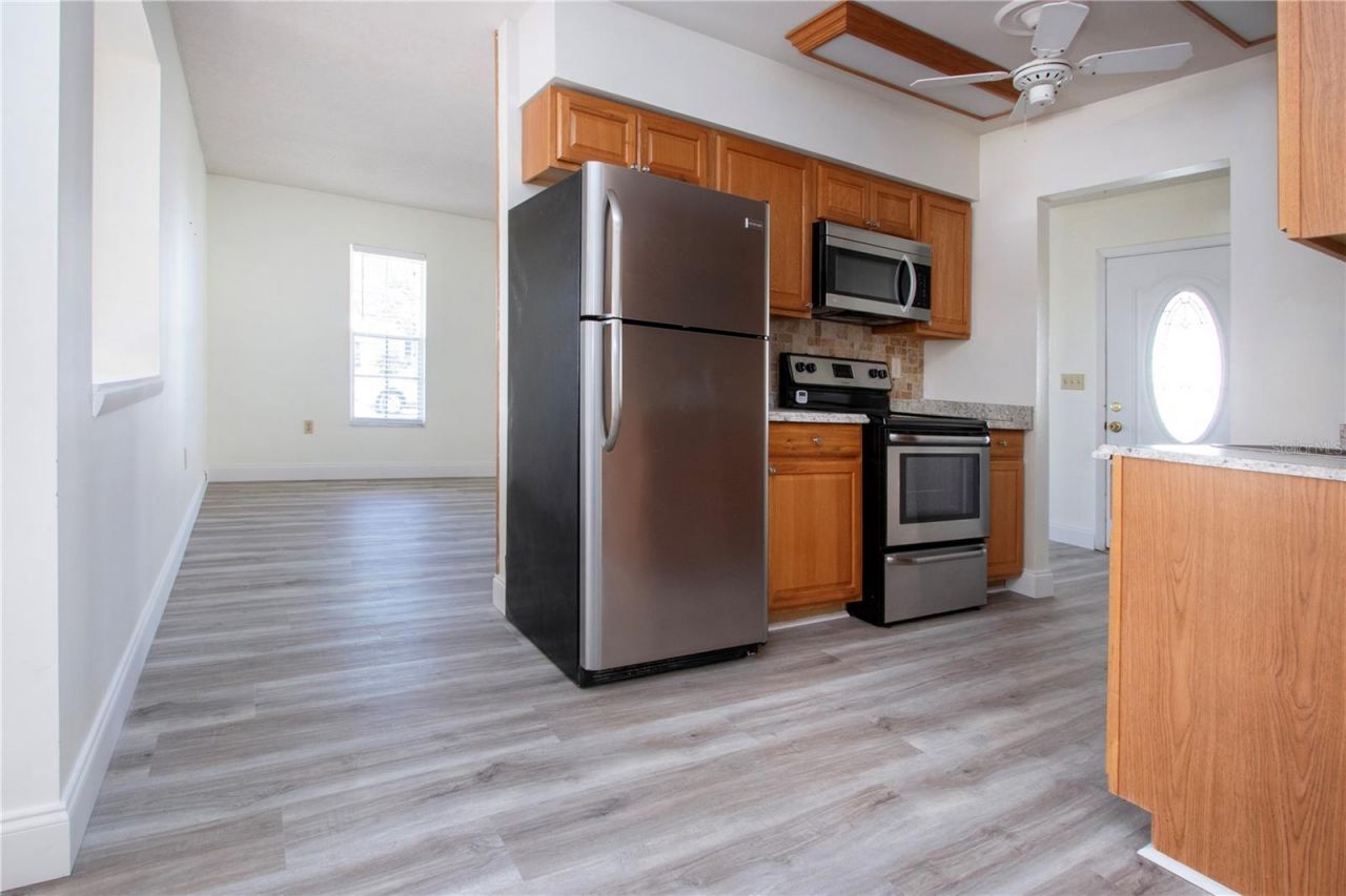 3807 Joyce Drive, Bradenton, FL 34208 Photo