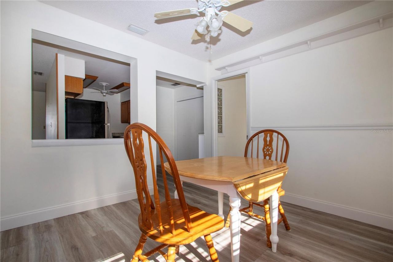 3807 Joyce Drive, Bradenton, FL 34208 Photo