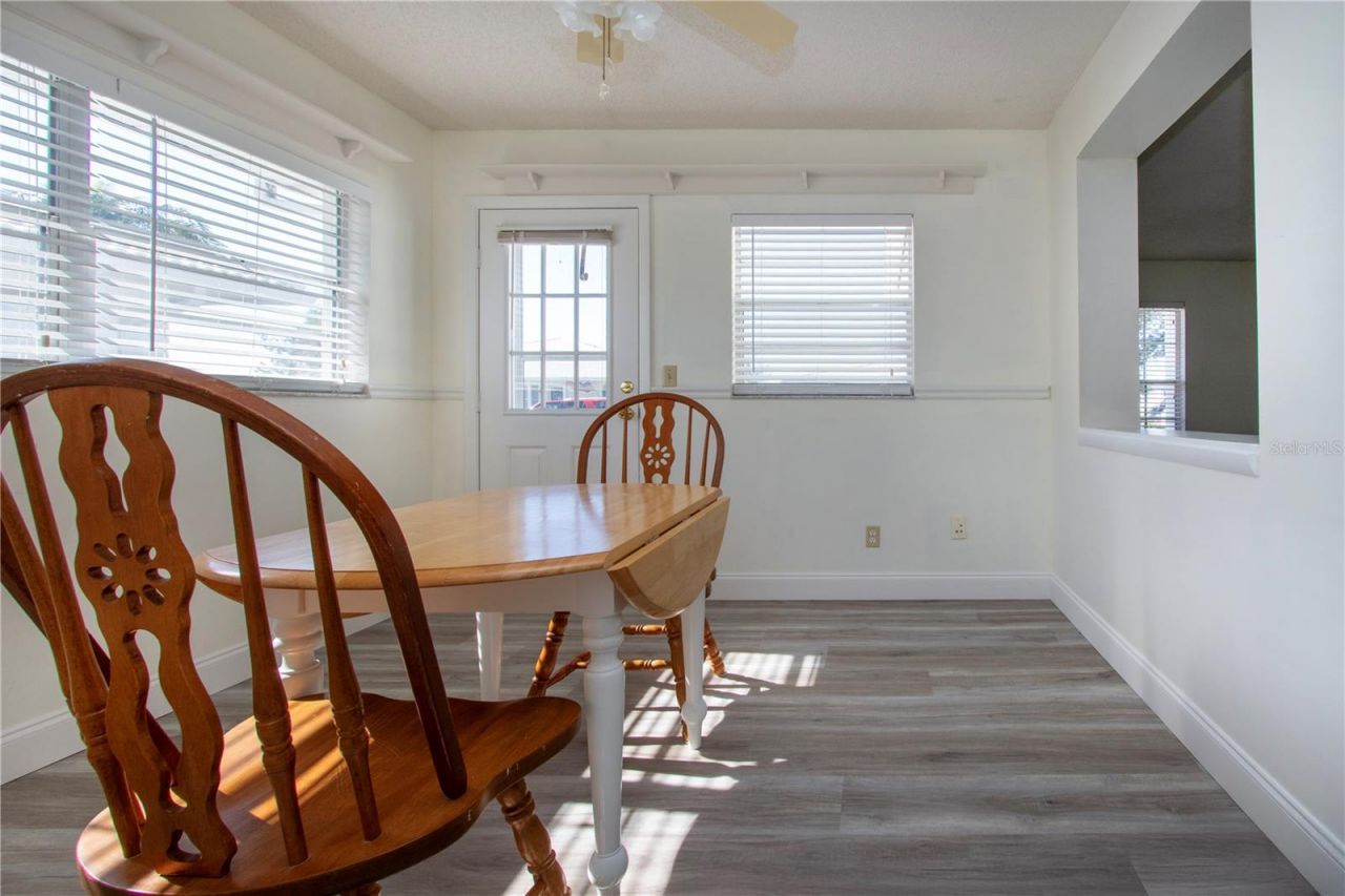 3807 Joyce Drive, Bradenton, FL 34208 Photo