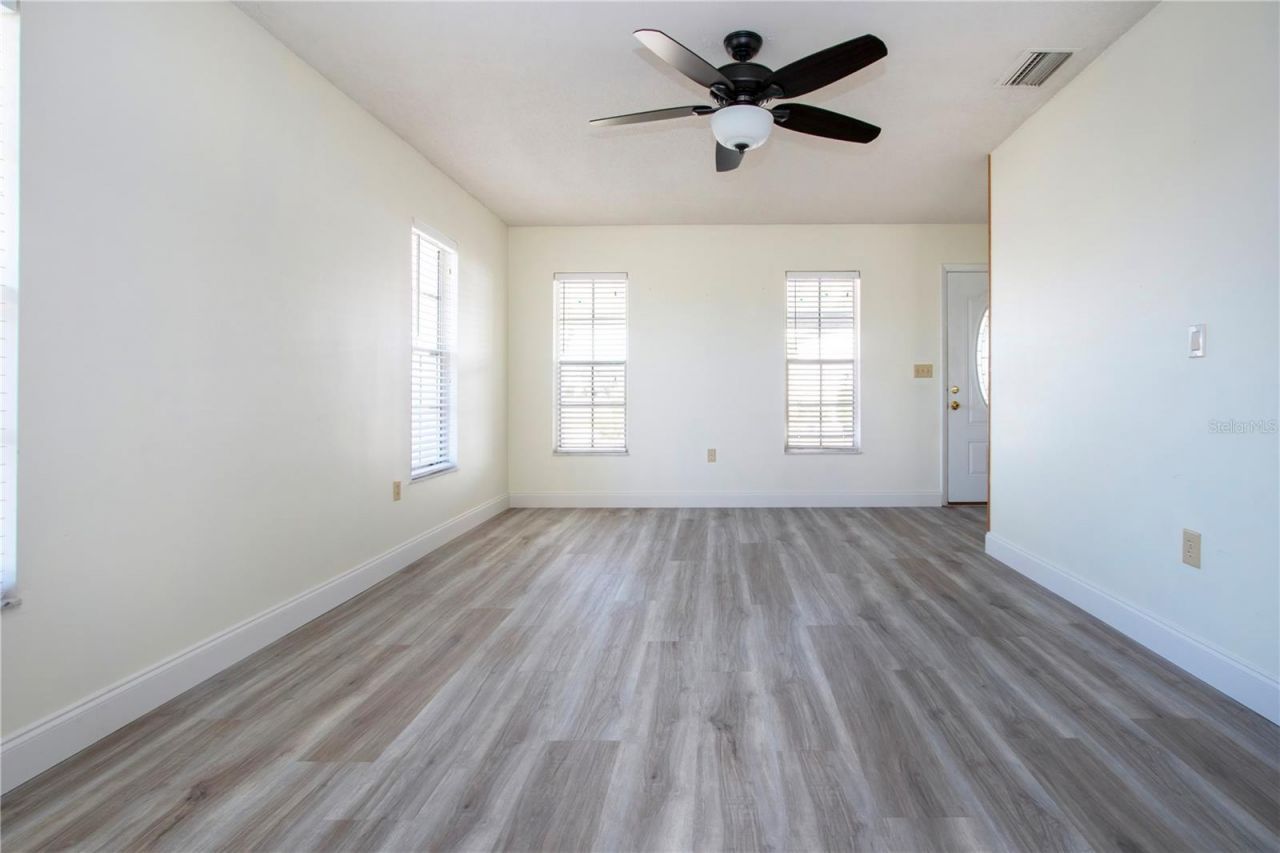 3807 Joyce Drive, Bradenton, FL 34208 Photo