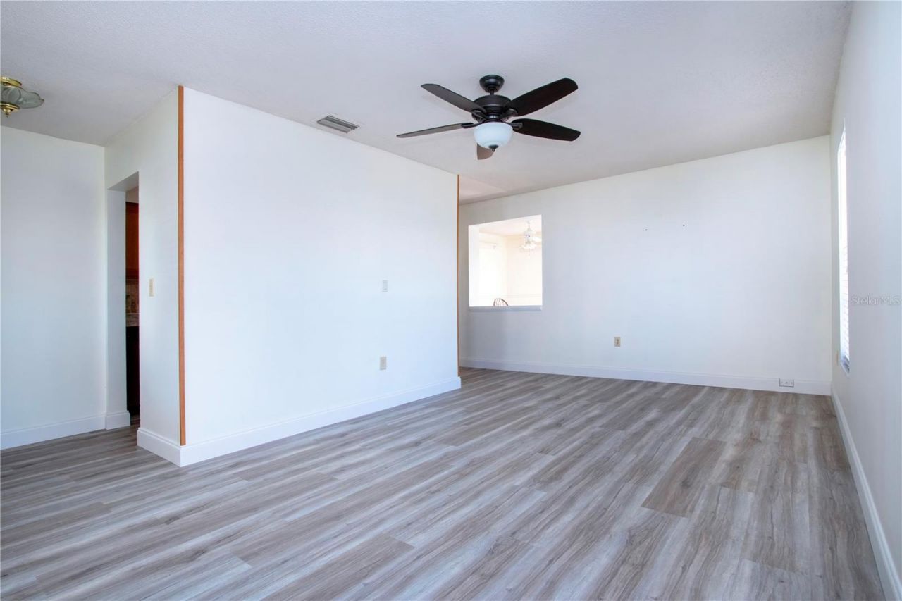 3807 Joyce Drive, Bradenton, FL 34208 Photo