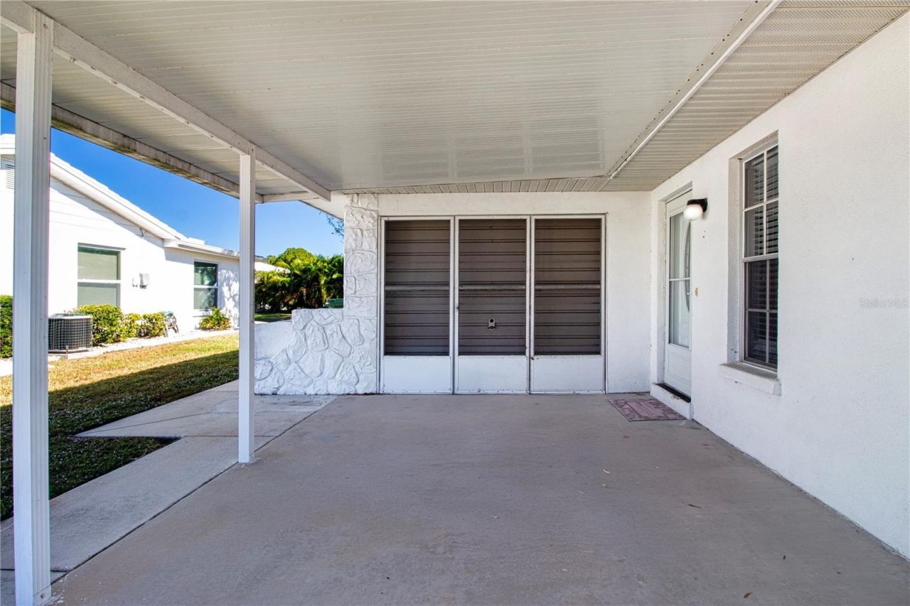 3807 Joyce Drive, Bradenton, FL 34208 Photo