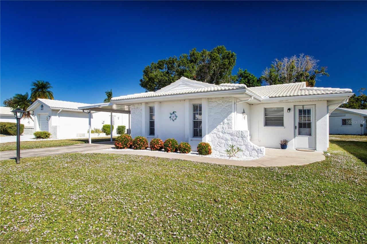 3807 Joyce Drive, Bradenton, FL 34208 Photo