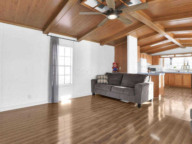 4150 Martinsburg Drive, Columbus, OH 43207 Photo 12