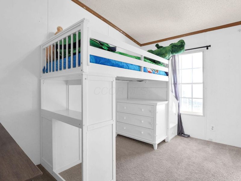 4150 Martinsburg Drive, Columbus, OH 43207 Photo 14