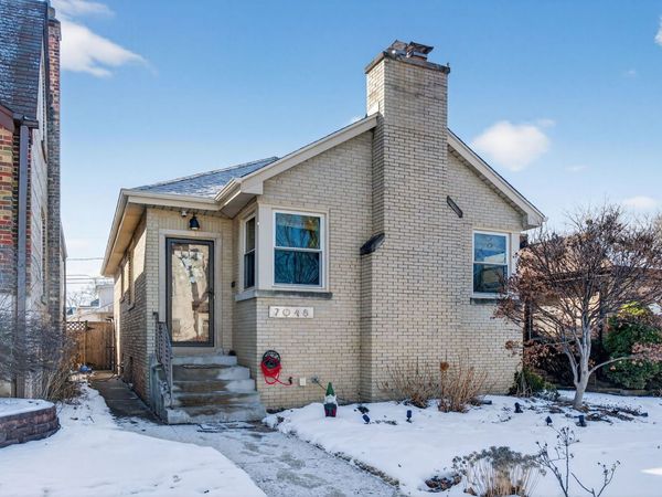 7048 35th Street, Berwyn, IL 60402