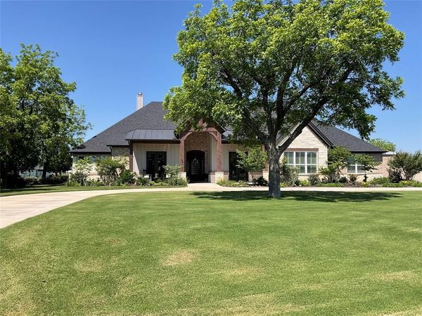 9403 King Air Drive, Granbury, TX 76049