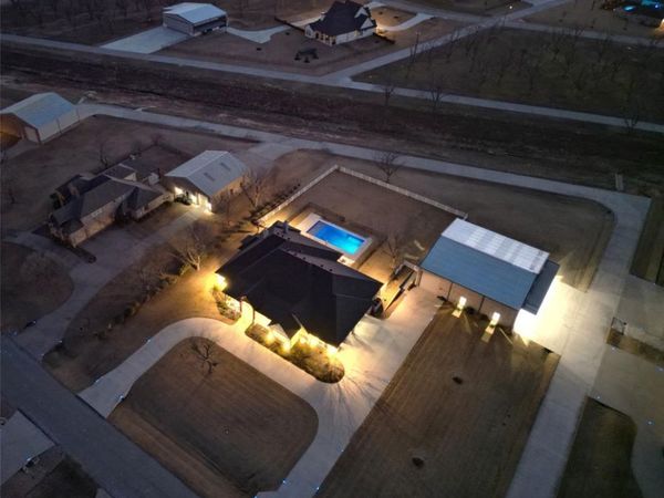 9403 King Air Drive, Granbury, TX 76049