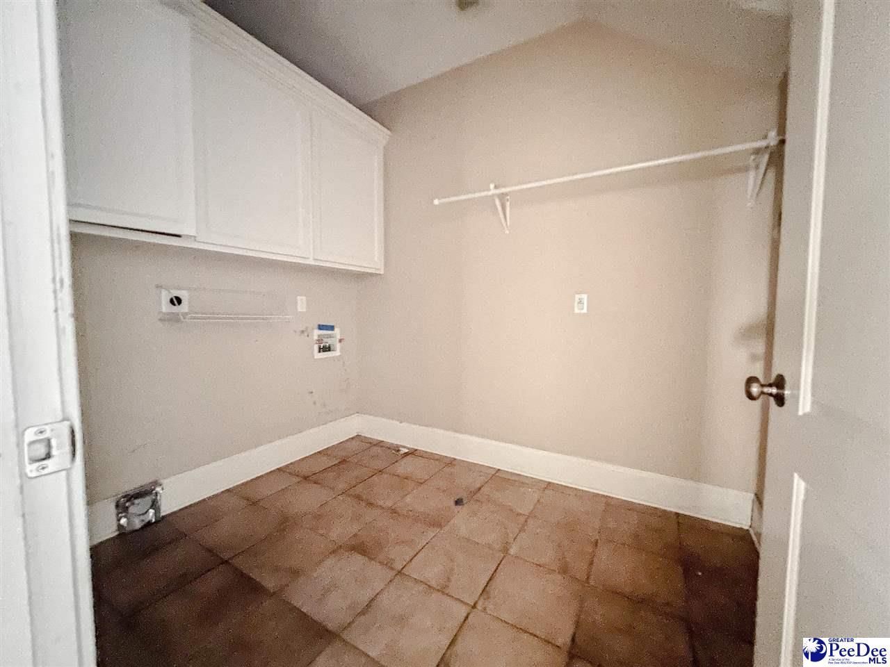 654 N Beaverdam Dr Photo 24