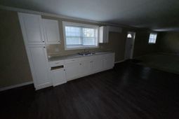 654 N Beaverdam Dr photo 4