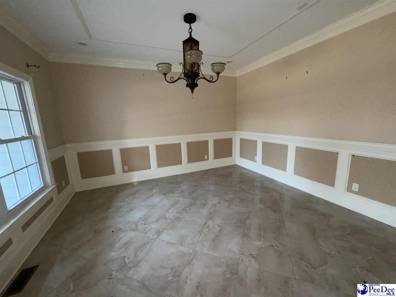 654 N Beaverdam Dr Photo 7