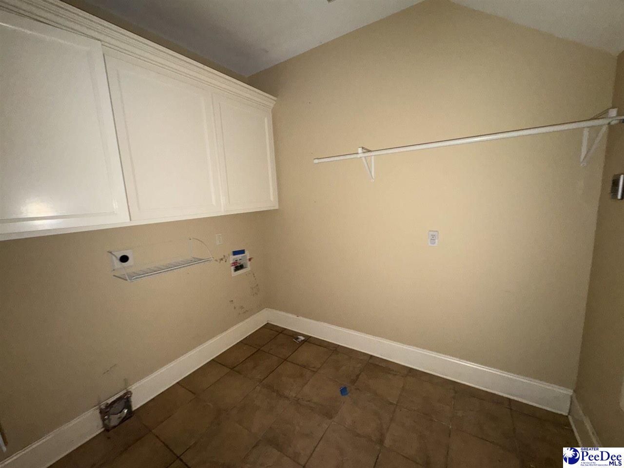 654 N Beaverdam Dr Photo 9