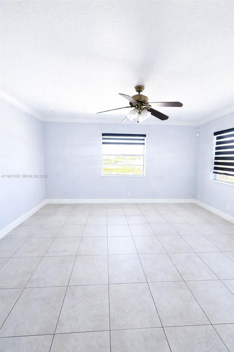 110 SE 2nd St, Unit 312, Hallandale Beach, FL 33009 Photo