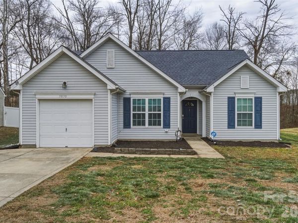 5830 Shining Oak Lane, Charlotte, NC 28269