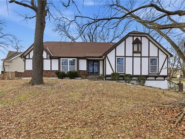 7922 N Northwood Road, Kansas City, MO 64151
