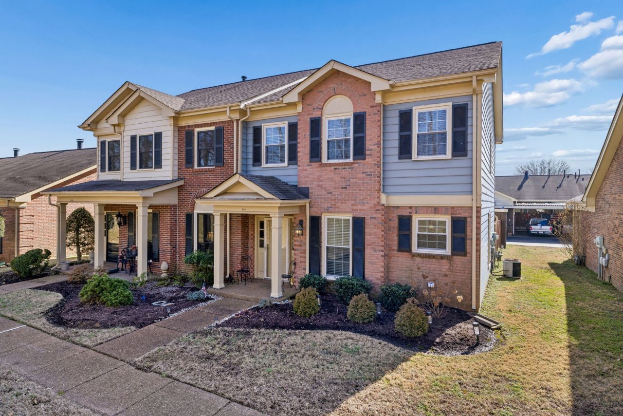 9111 Sawyer Brown Rd, Nashville, TN 37221 Main Photo