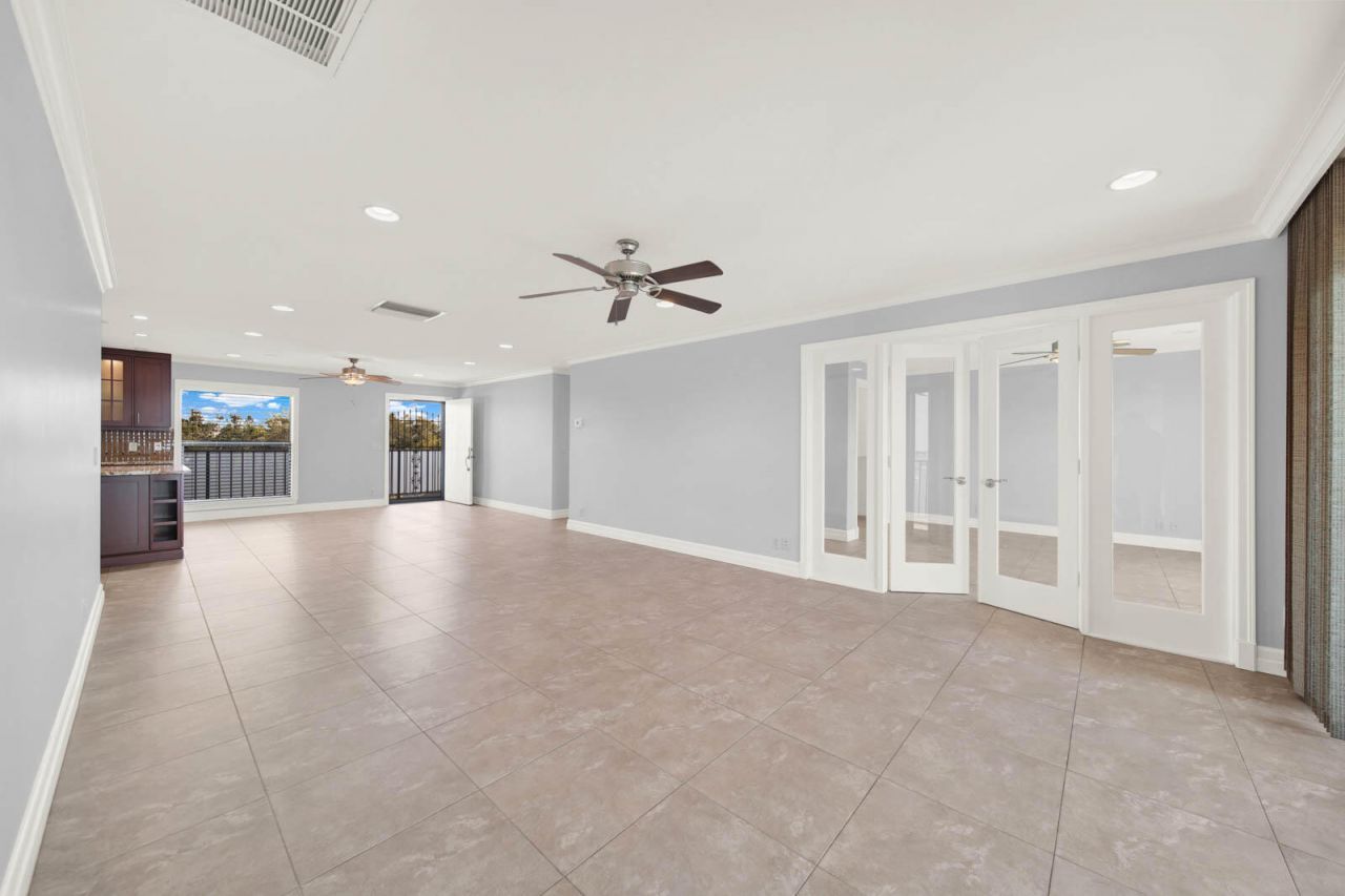 624 SW Saint Lucie Crescent, Unit 406, Stuart, FL 34994 Photo