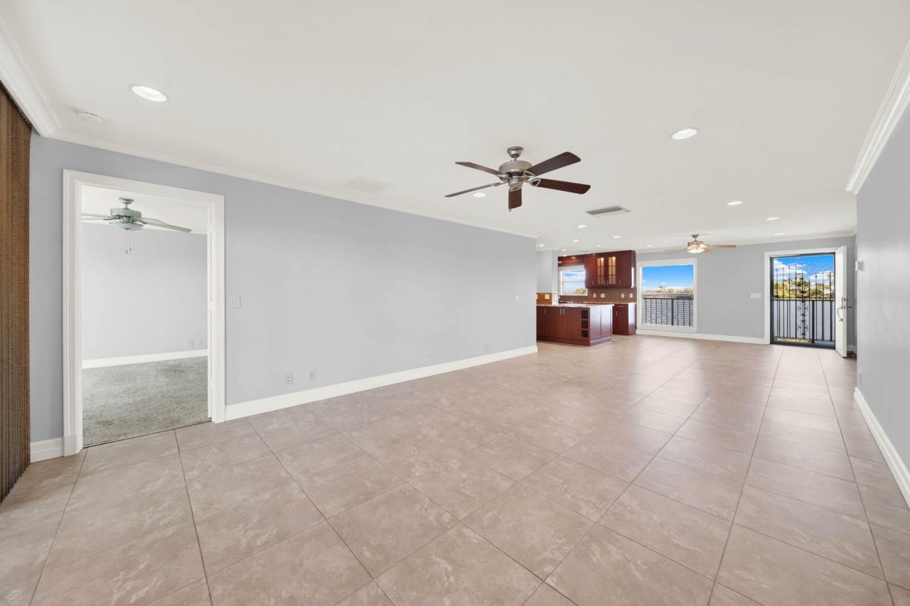 624 SW Saint Lucie Crescent, Unit 406, Stuart, FL 34994 Photo