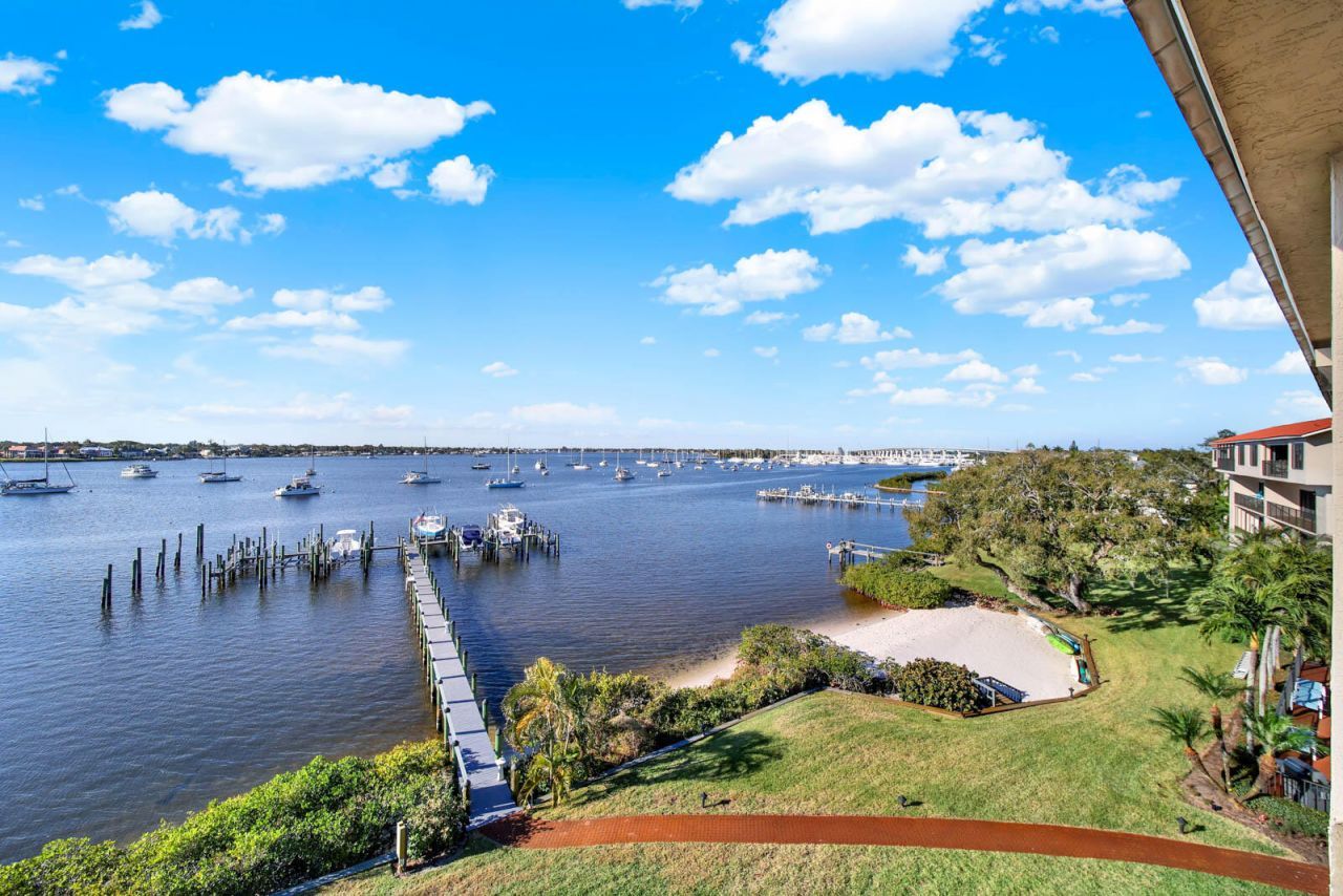 624 SW Saint Lucie Crescent, Unit 406, Stuart, FL 34994 Photo