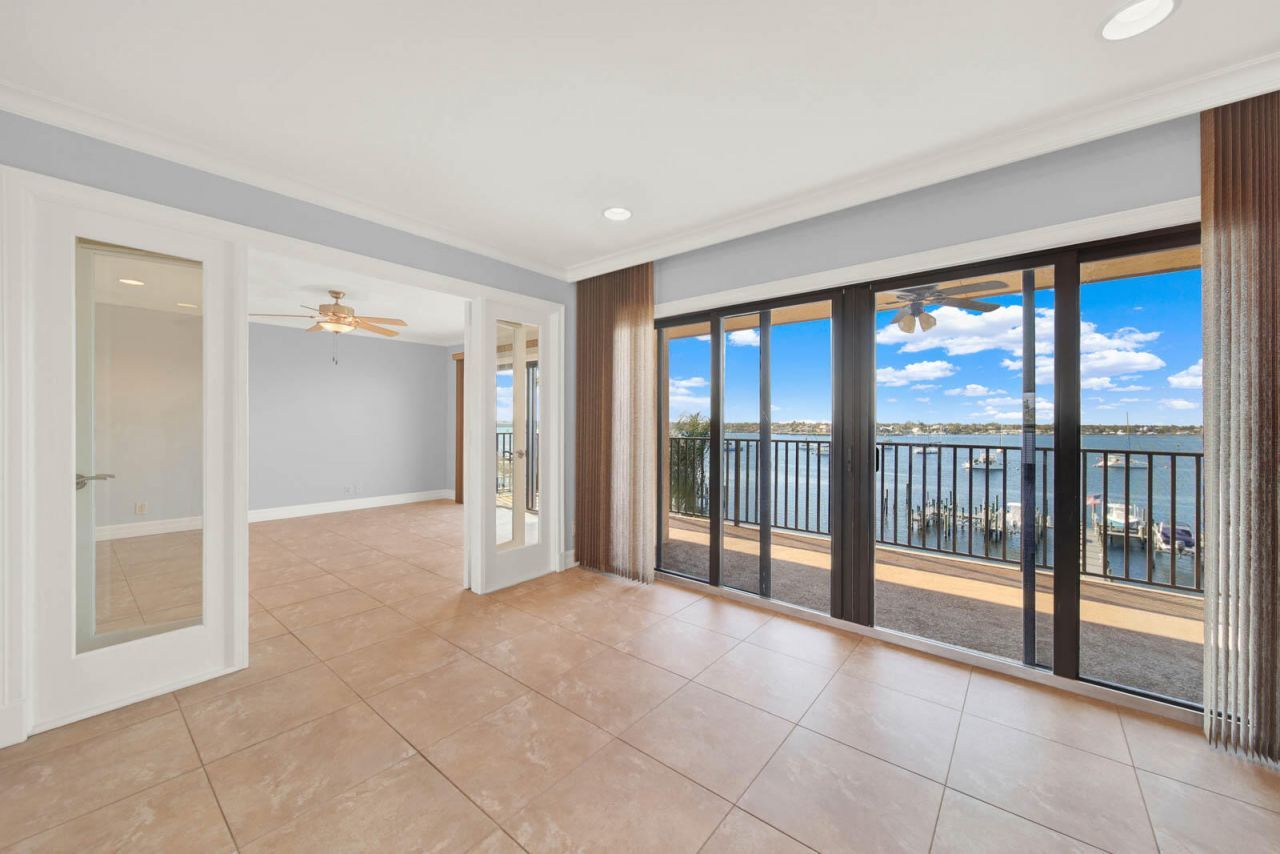 624 SW Saint Lucie Crescent, Unit 406, Stuart, FL 34994 Photo