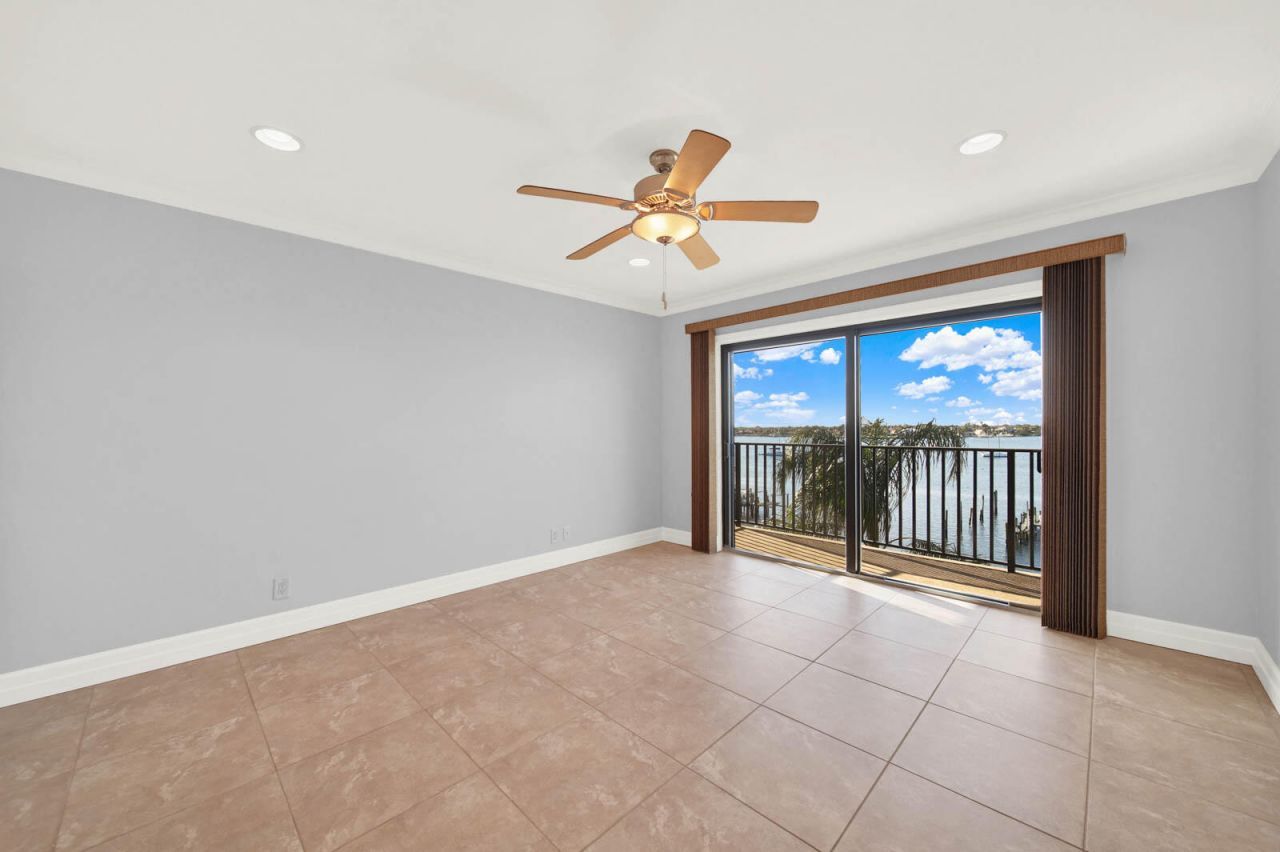 624 SW Saint Lucie Crescent, Unit 406, Stuart, FL 34994 Photo