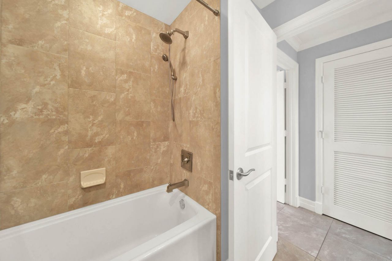 624 SW Saint Lucie Crescent, Unit 406, Stuart, FL 34994 Photo