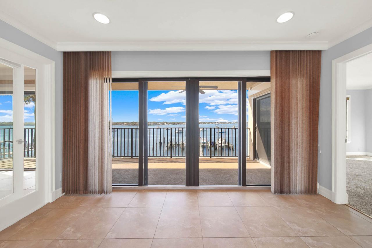 624 SW Saint Lucie Crescent, Unit 406, Stuart, FL 34994 Photo