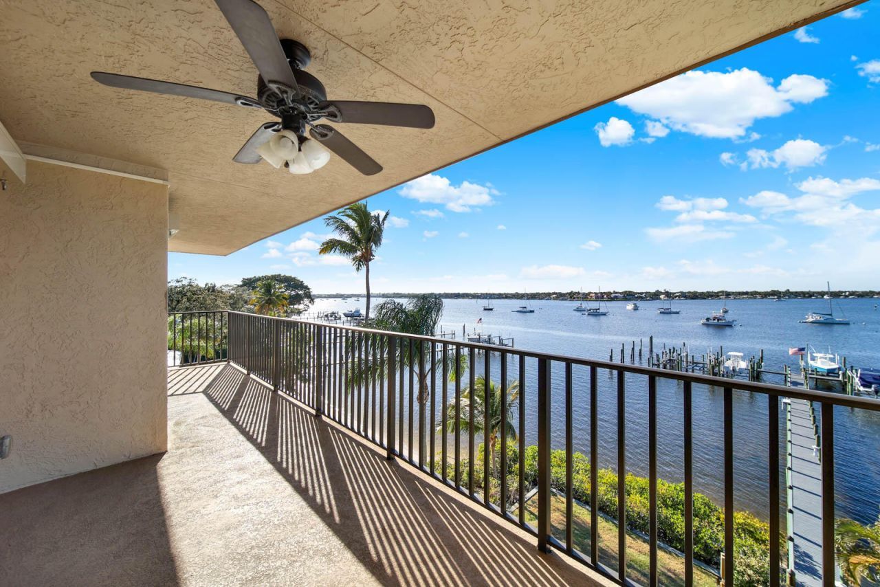 624 SW Saint Lucie Crescent, Unit 406, Stuart, FL 34994 Photo