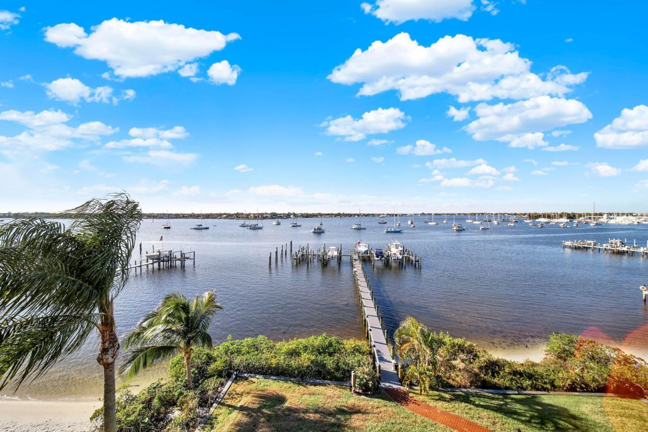 624 SW Saint Lucie Crescent, Unit 406, Stuart, FL 34994 Photo