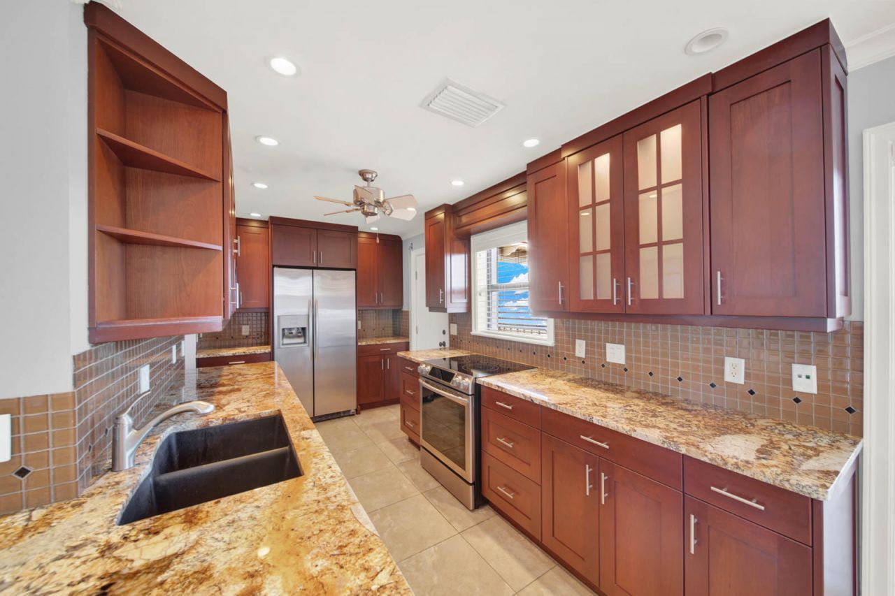 624 SW Saint Lucie Crescent, Unit 406, Stuart, FL 34994 Photo